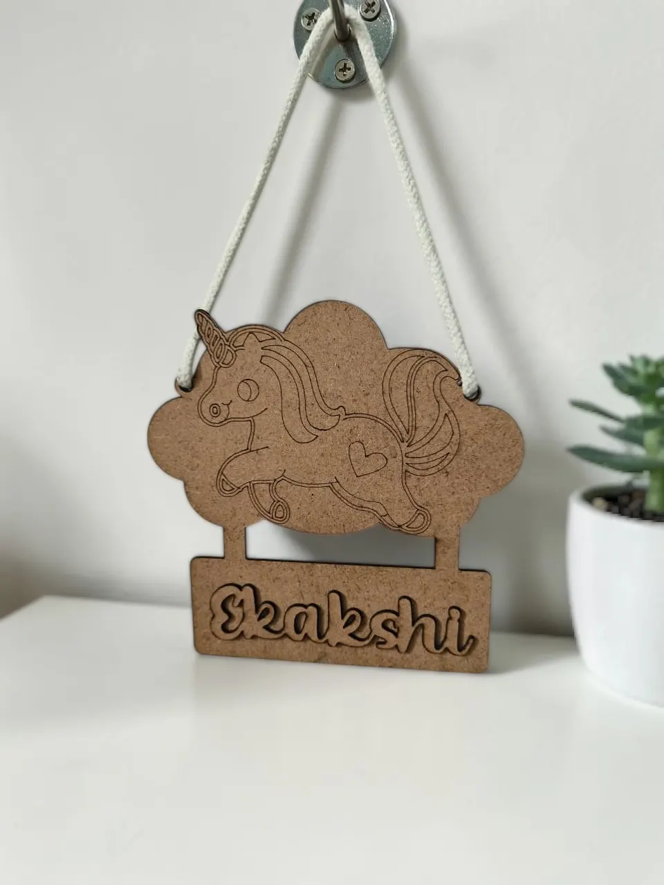 Theme name dangler