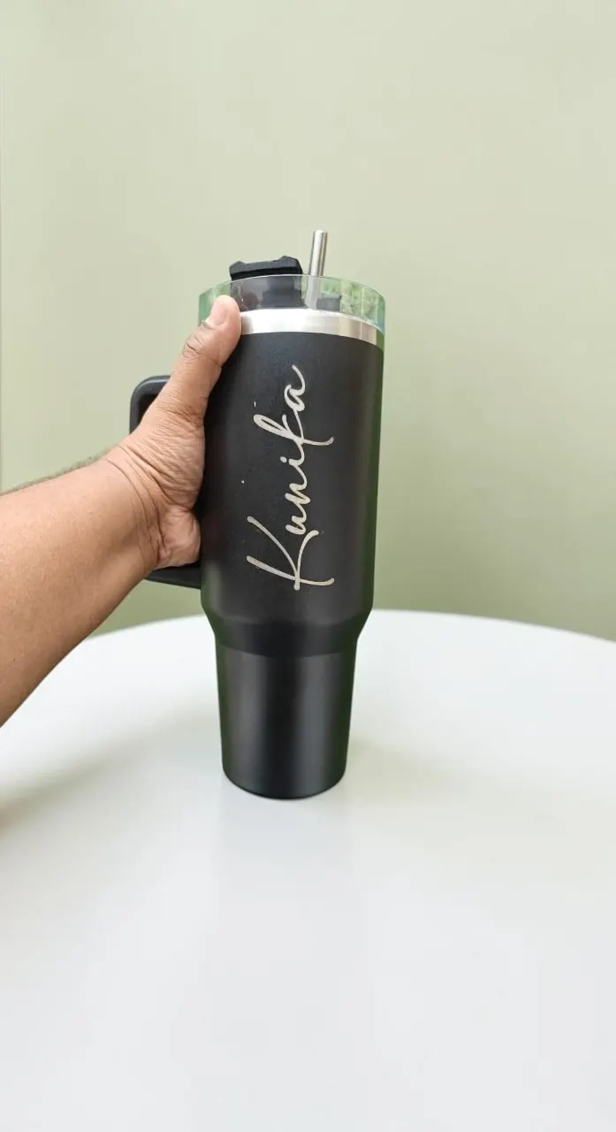 Stainless Steel Tumbler With Straw & lid (1200ml)